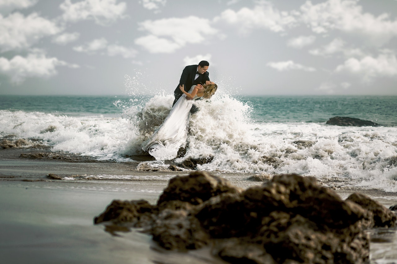 Ways to Use Your Engagement Photos